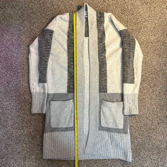 GAP Knee-Length Cardigan Sweater - Women's Size Small - Picture 3 of 6